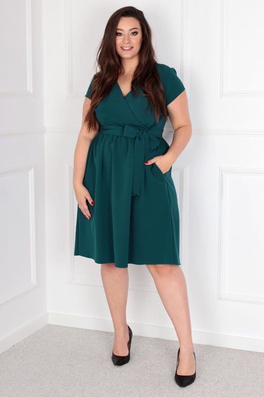 COCO - Sukienka plus size wiązana w talii ( r. 44-52)