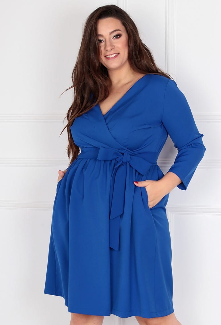ANA - Sukienka plus size wiązana w talii  ( r. 44-52)