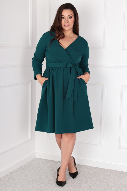 ANA - Sukienka plus size wiązana w talii  ( r. 44-52) 