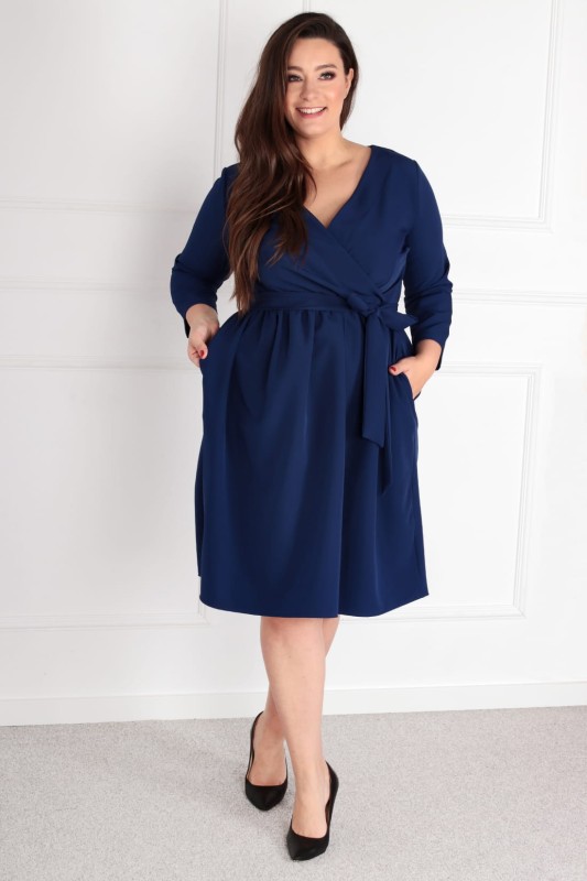 ANA - Sukienka plus size wiązana w talii ( r.44-52) 
