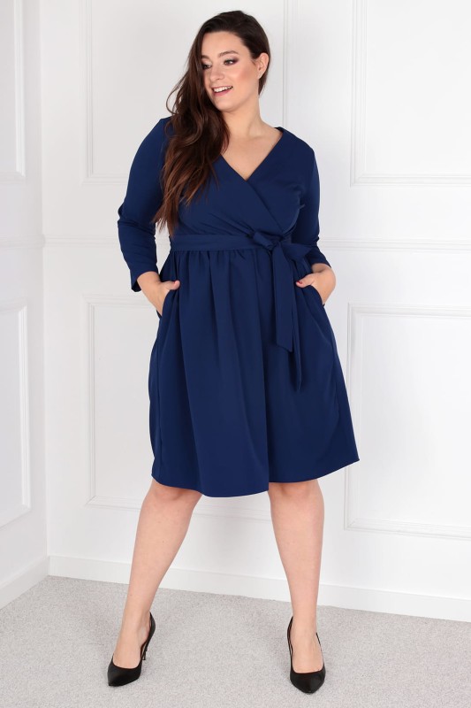 ANA - Sukienka plus size wiązana w talii ( r.44-52) 