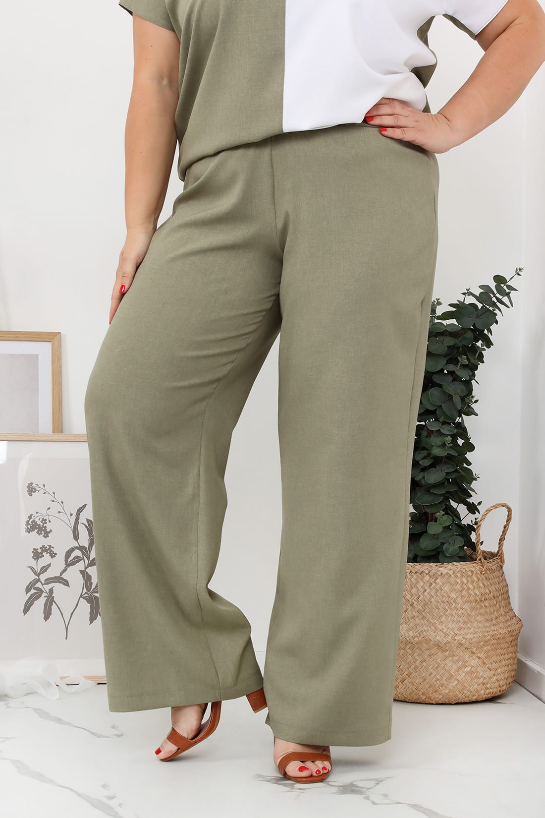 LNIANE Spodnie  plus size LENI  - khaki ( r. 44-52) 