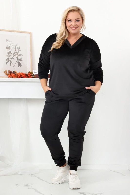 Dres welurowy  plus size NAOMI czarny (r. 44-54) 