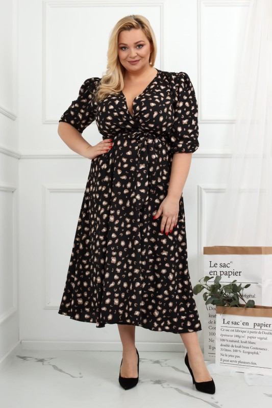 Sukienka plus size Salma czarna w cętki   (r. 44-54)  