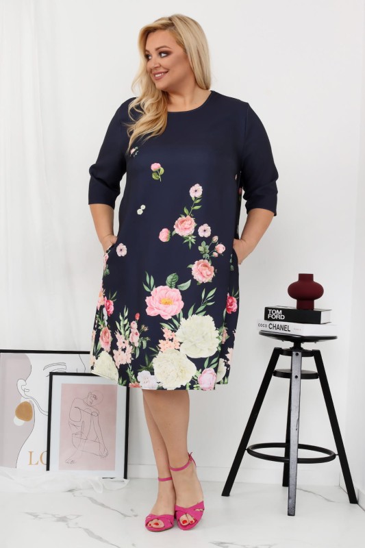 Sukienka plus size trapezowa w kwiaty Cecilie r. ( 44-52) GRANAT 