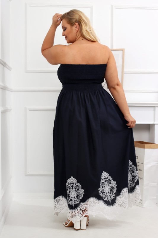   Sukienka maxi plus size Dalia -K granatowa z bialą koronką (r.  46 do 58)