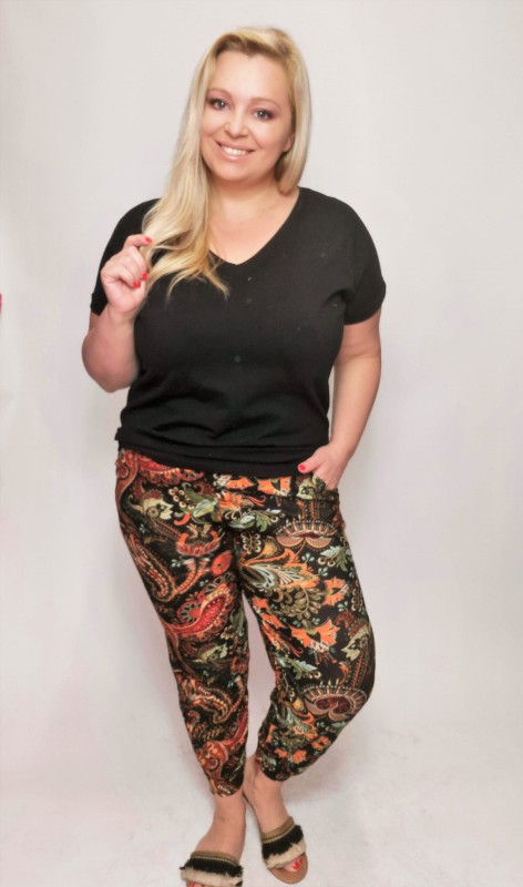 Legginsy/spodnie plus size w print ( r. 44-56) 
