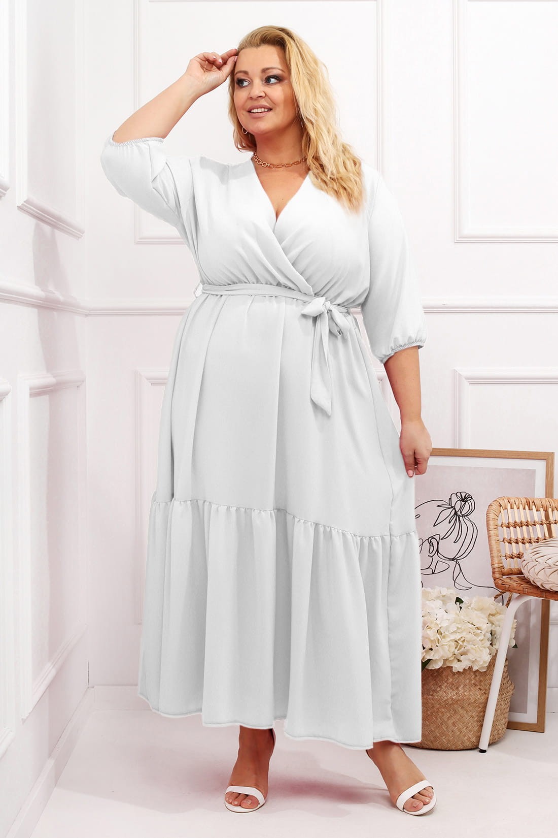 Zwiewna sukienka plus size  MAGILA MAXI ( r. 46-56)  