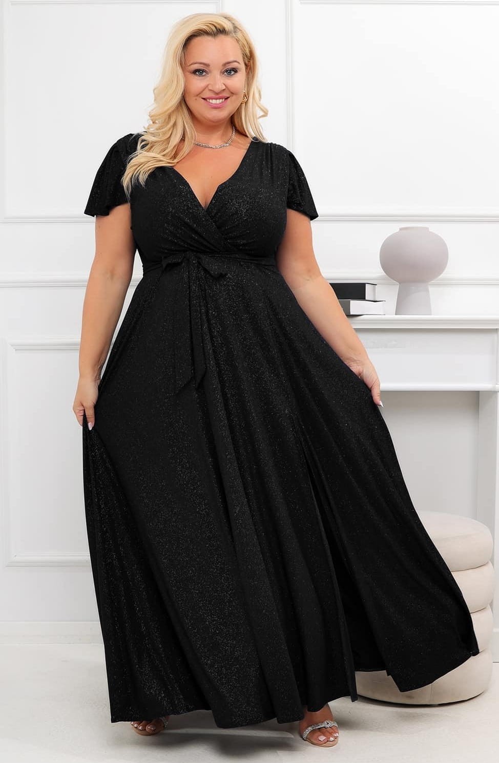 Brokatowa sukienka maxi plus size Bele Exline - rękaw motylek ( r.46-54)