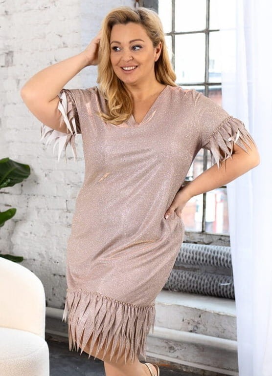 Sukienka plus size WILMA mod 8 - z połyskiem szampański róż ( r. 48-56)