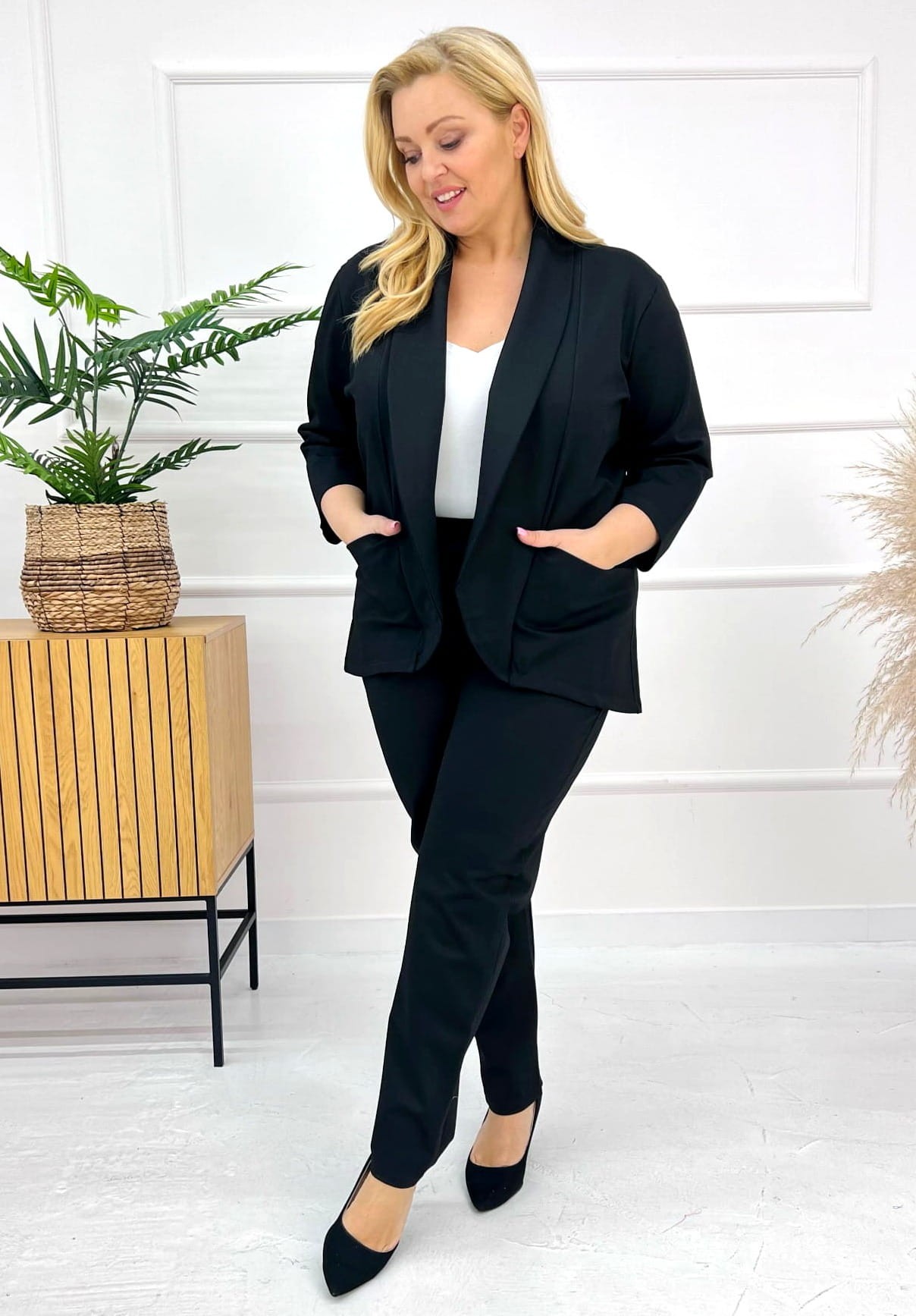 Garnitur plus size Midi ( r.  48-56)  