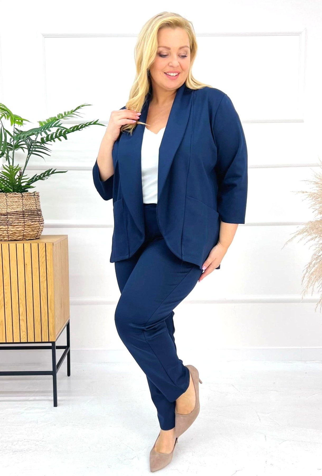 Garnitur plus size Midi ( r.  48-56) 