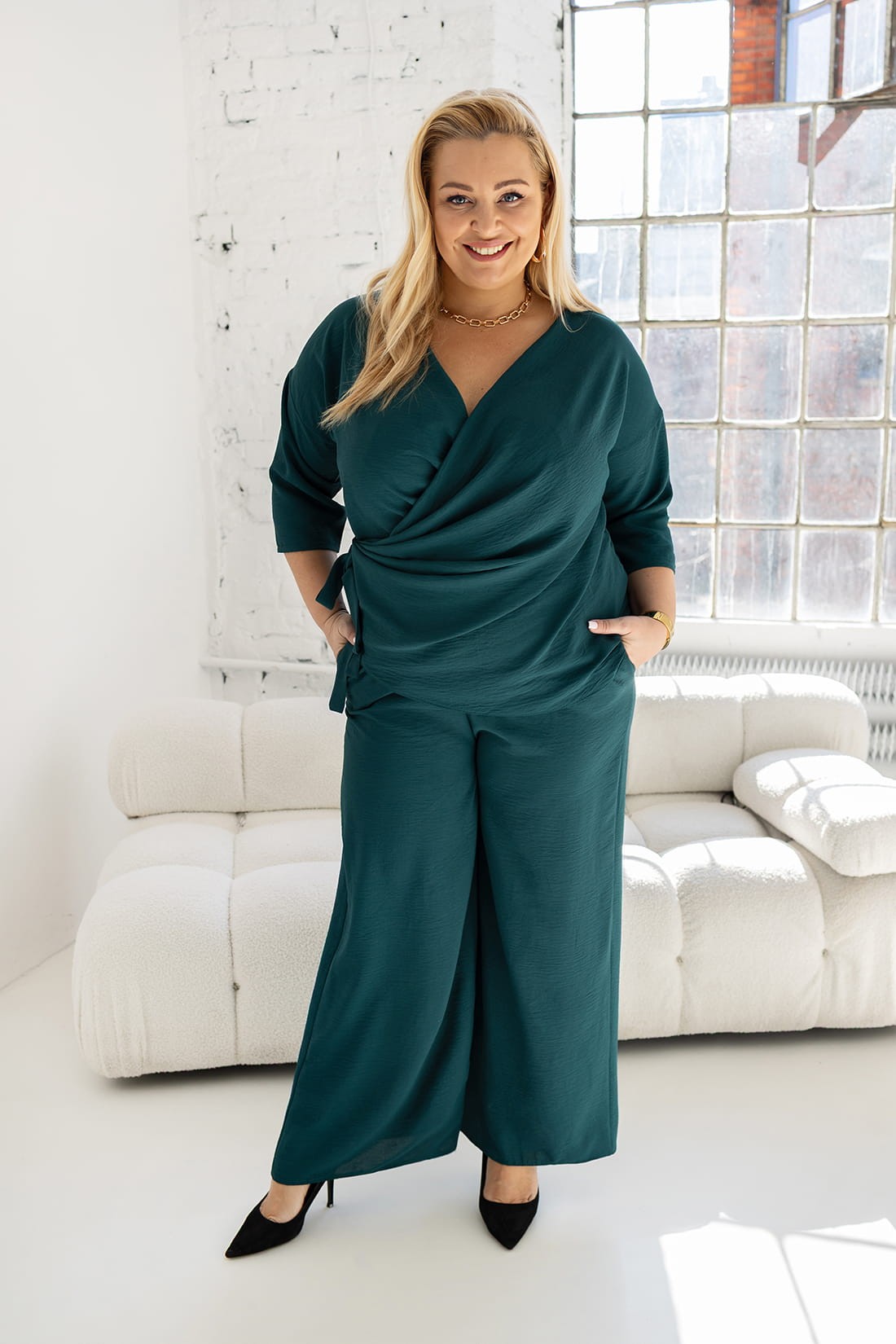 Komplet plus size spodnie + bluzka do wiązania  MAT ( r. 46-54) 