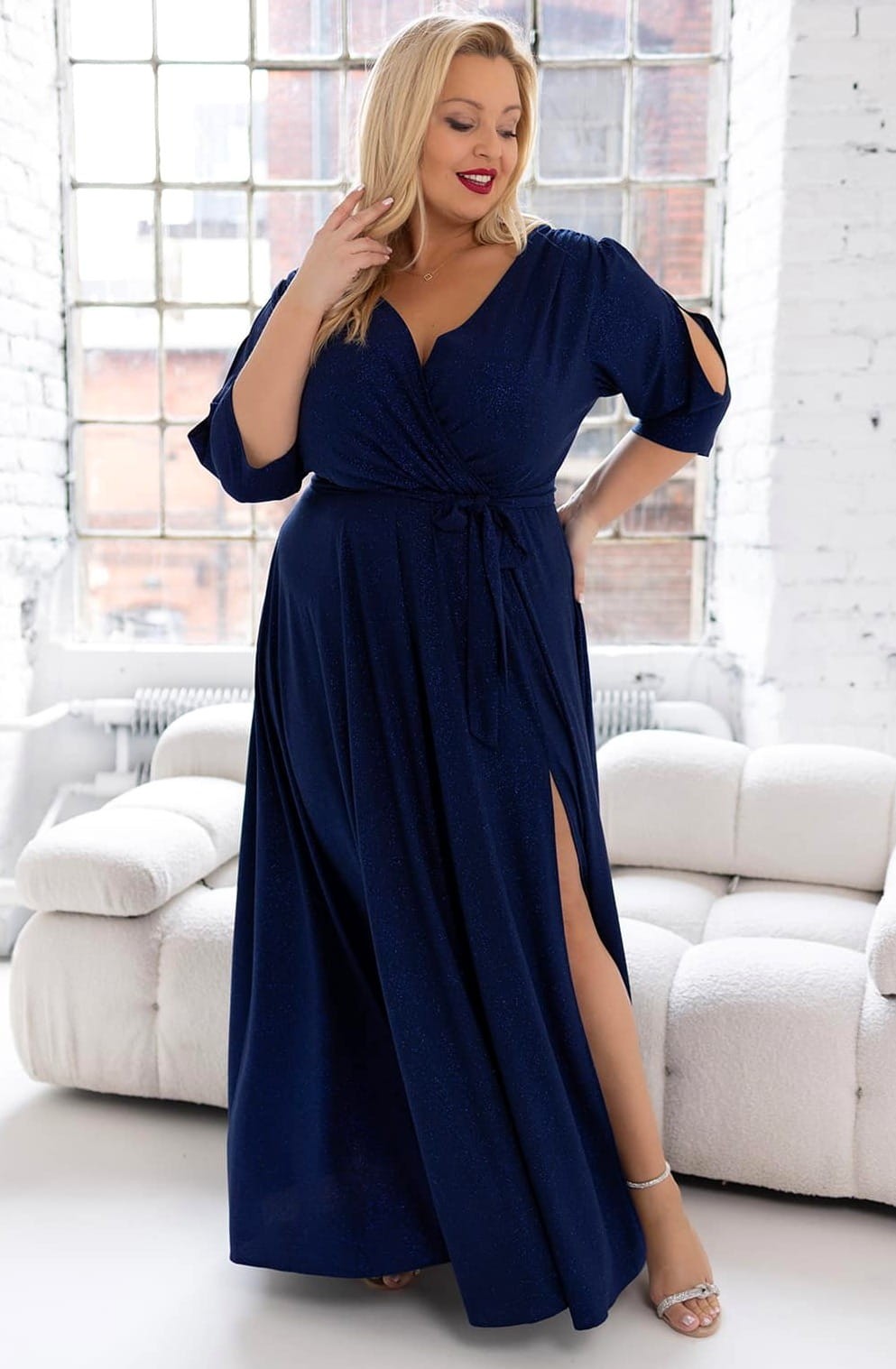 Brokatowa sukienka maxi plus size z rękawkiem LUSSI ( r.46-54) 