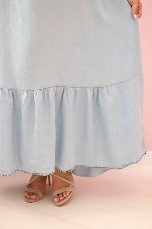 Sukienka maxi Plus Size z Tencelu – Jasny Jeans