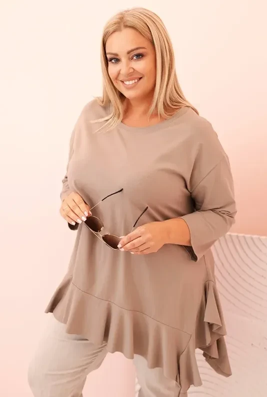 Bluzka plus size z  falbanką ( r. 48-56)  