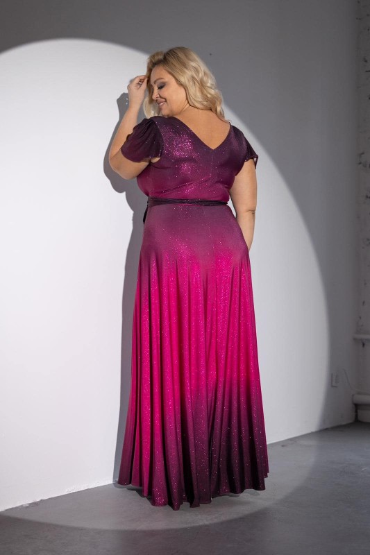 Błyszcząca sukienka maxi plus size OMBRE Bele Exline - rękaw motylek ( r.46-52) 