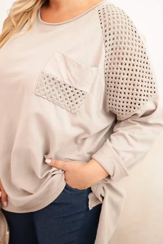 Bluza damska plus size oversize z koronkową kieszonką ( r. 50-56) 