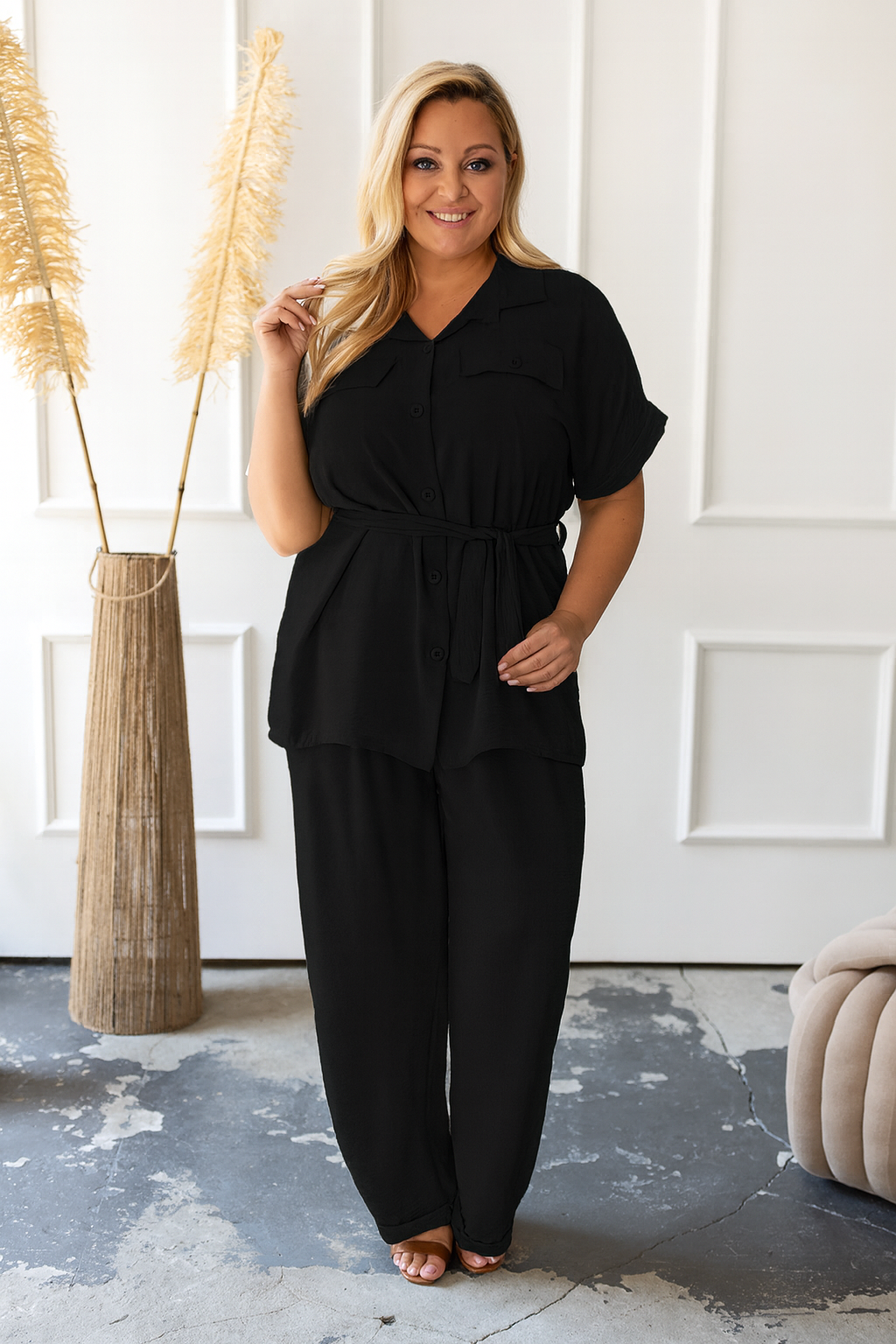 Komplet plus size - spodnie plus bluzka z  guzikami  ( r. 48-54)  