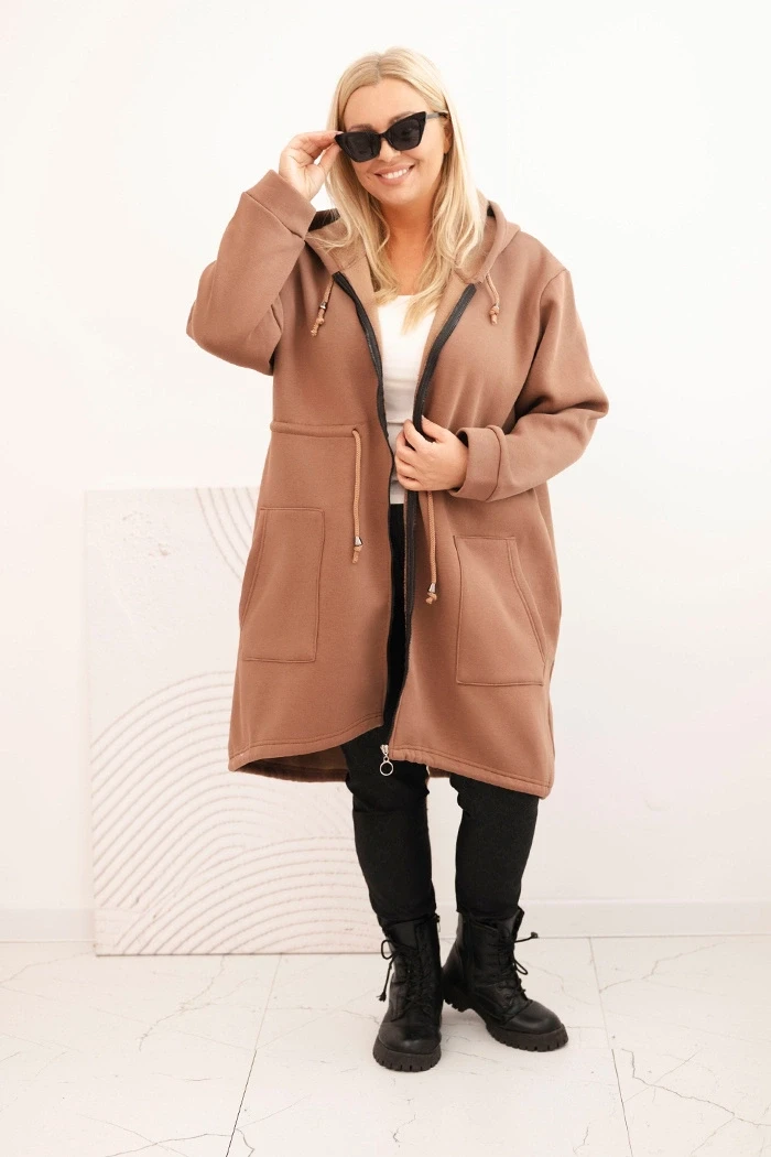 Długa bluza damska z kapturem i kieszeniami 