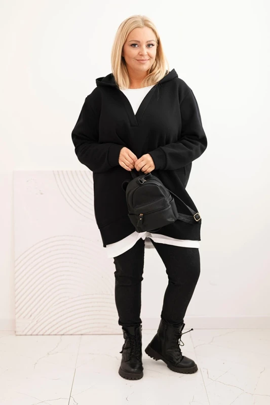 Bluza damska oversize z kapturem i dekoltem w serek  