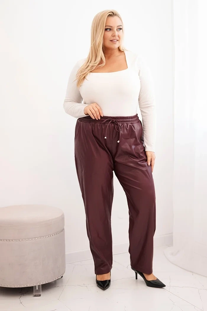 Spodnie  plus size z ekoskóry (r.48-54)