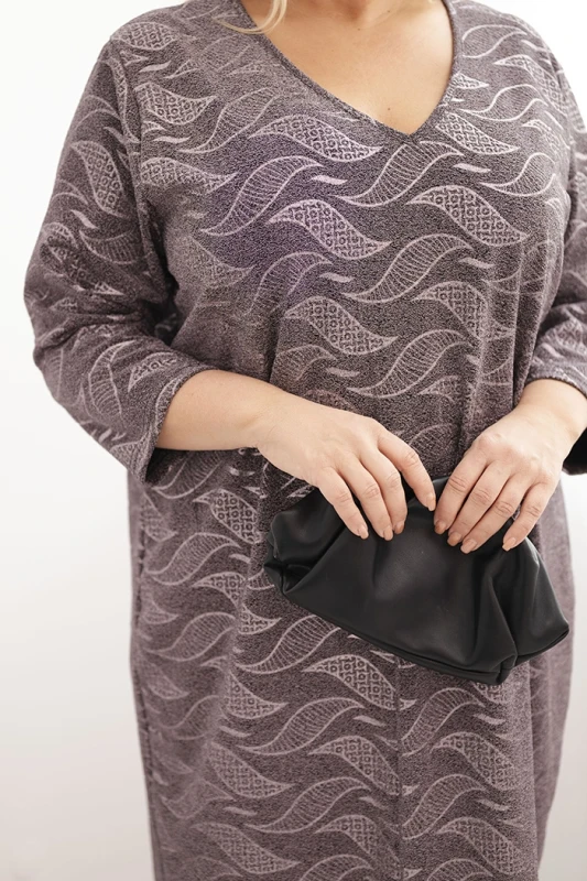 Sukienka damska plus size z żorżety z dekoltem V (r.48-52) 