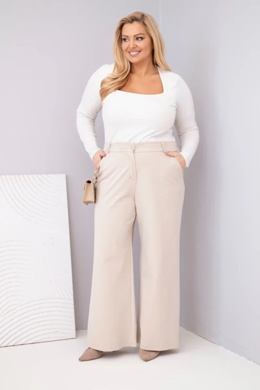 Spodnie  Plus Size „Siena” z szeroką nogawką i wysokim stanem (r.44-48)