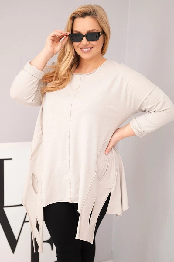 Bluzka Plus Size bawełniana  asymetrycznym dołem i wycięciami  ( r. 46-50 ) 