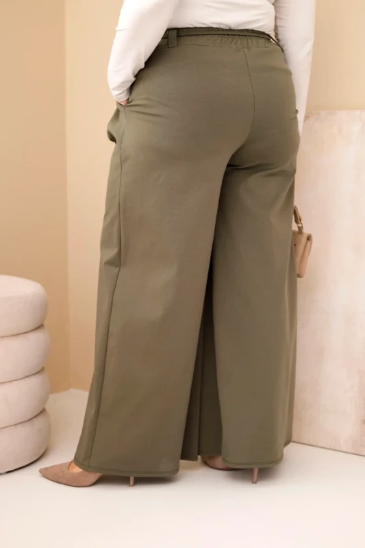 Spodnie damskie Plus Size z szeroką nogawką i ozdobnym kwiatem w talii ( r. 44-48)