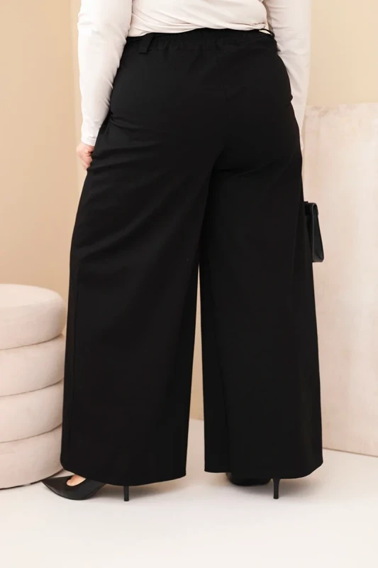 Spodnie damskie Plus Size z szeroką nogawką i ozdobnym kwiatem w talii ( r. 44-48)  