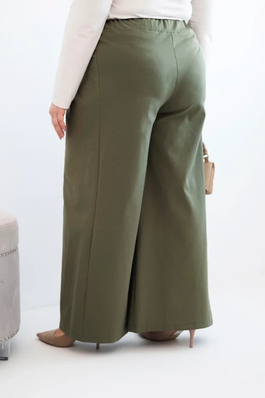 Spodnie damskie Plus Size z szerokimi nogawkami i plisowaniem ( r. 44-48) 