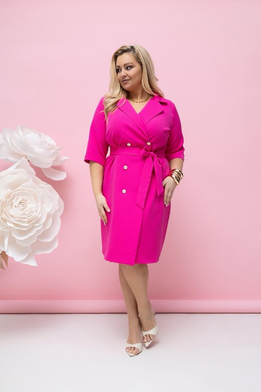 Sukienka plus size o kroju marynarki - Syci (L.r 46-52)   