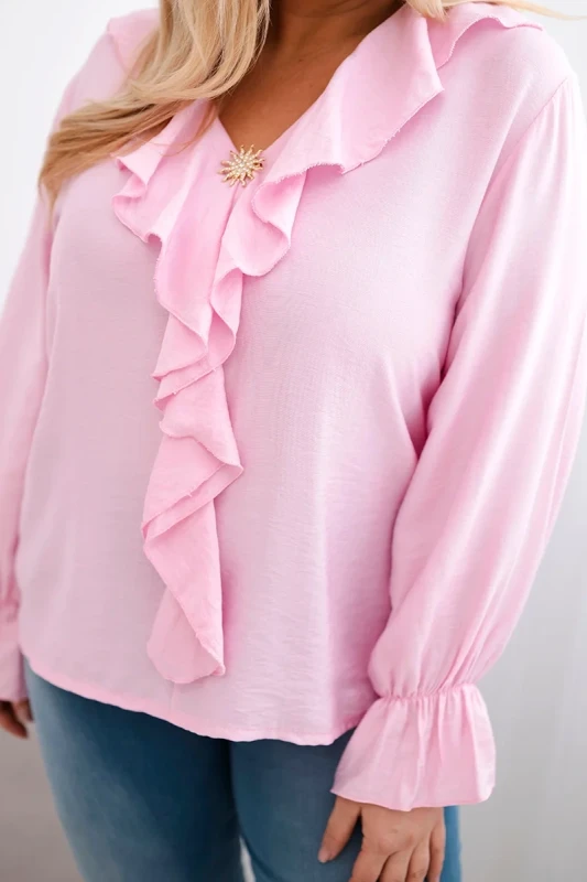 Bluzka damska wiskozowa Plus Size z falbaną i ozdobną broszką ( r. 44-48) 