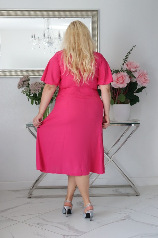 Sukienka z biżuteryjną klamrą  KOD S1013 (r. 48-54)   