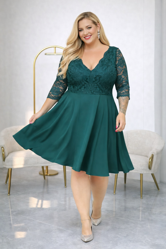 Sukienka rozkloszowana plus size z koronką  S1096  ( r 48-60)