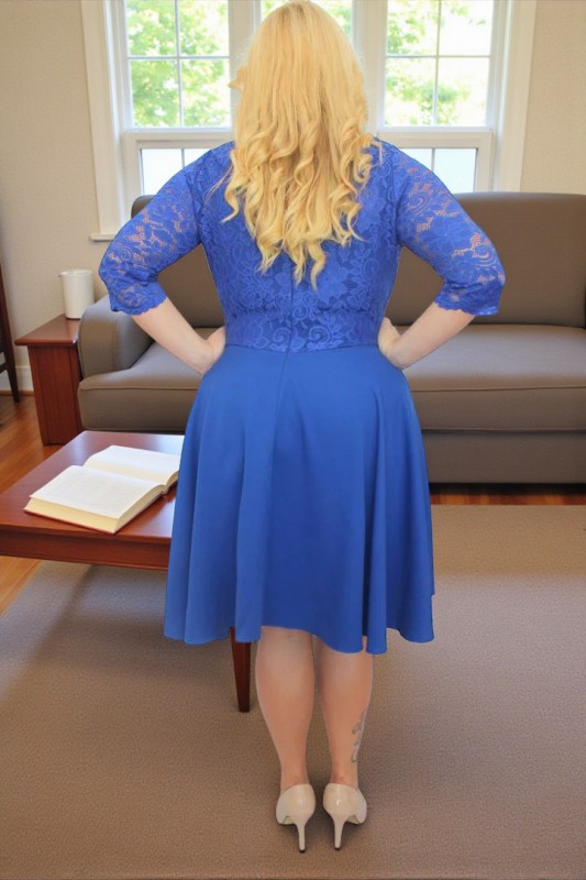 Sukienka rozkloszowana plus size z koronką  S1096  ( r 48-60)