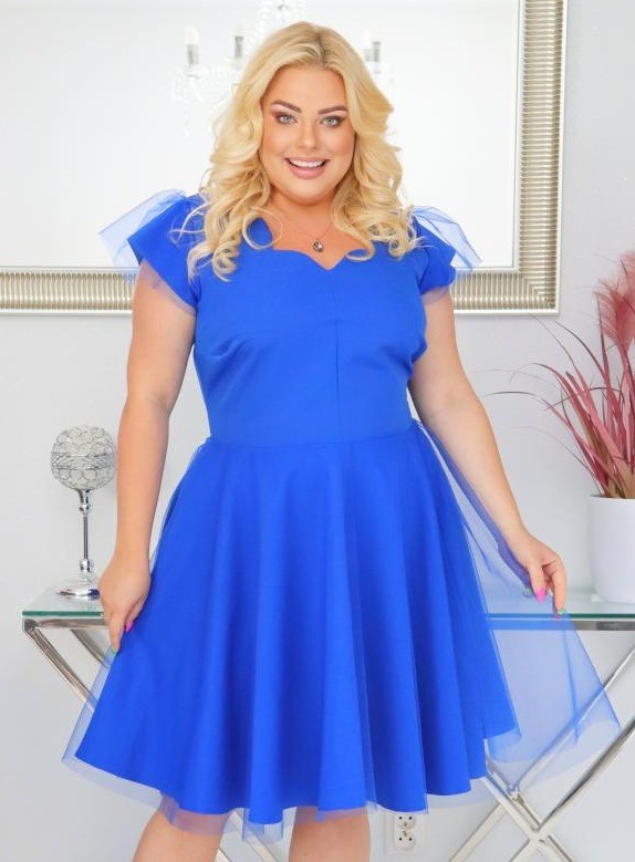 Sukienka plus size z tiulowym dołem. KOD S1090 (r. 48-54)  