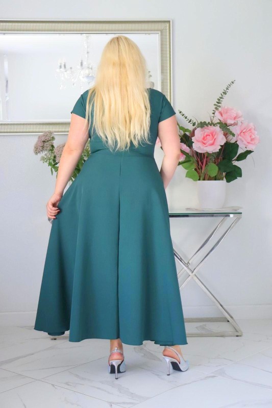 Sukienka plus size z wyjątkowym ręcznie szytym kwiatem KOD S1016 ( r. 48-56) 