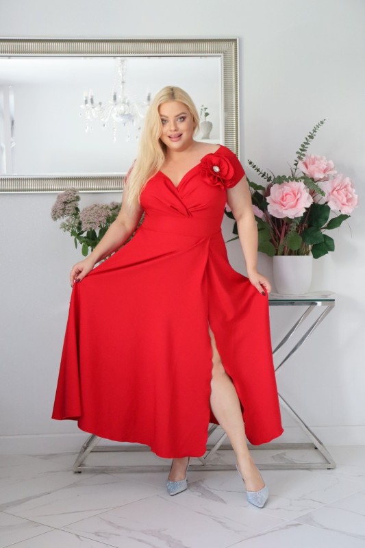 Sukienka plus size z wyjątkowym ręcznie szytym kwiatem KOD S1016 ( r. 48-56)  
