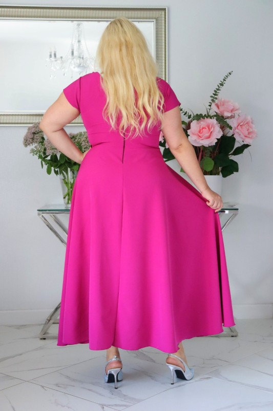 Sukienka plus size z wyjątkowym ręcznie szytym kwiatem KOD S1016 ( r. 48-56)  