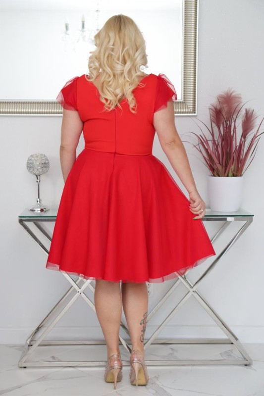 Sukienka plus size z tiulowym dołem. KOD S1090 (r. 48-54)   