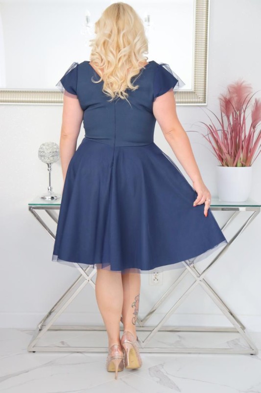 Sukienka plus size z tiulowym dołem. KOD S1090 (r. 48-54)   