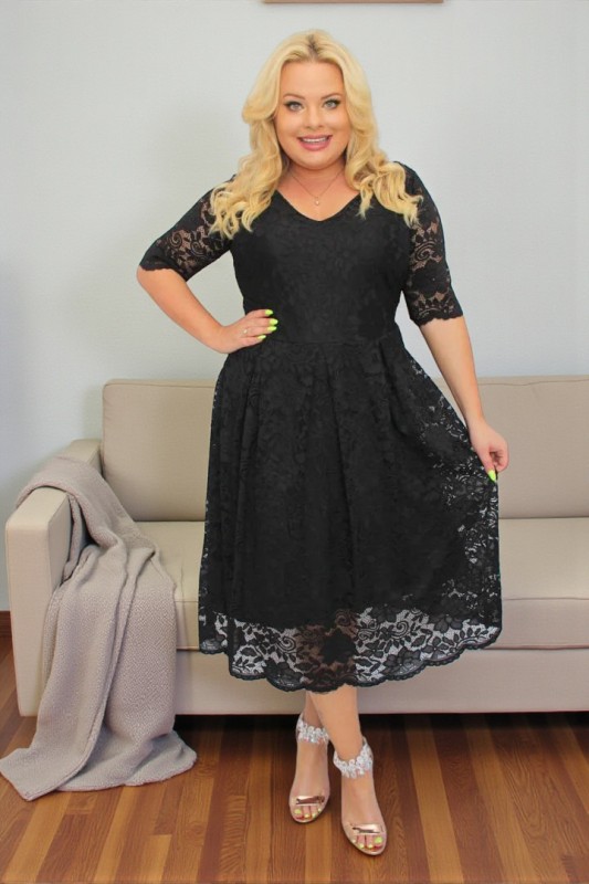 Sukienka koronkowa plus size z kontrafałdami KOD S1064 ( r. 48-60) 