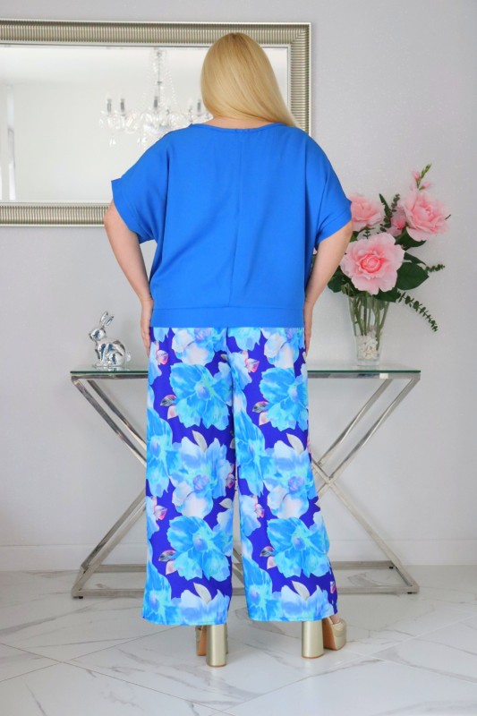 Komplet damski plus size – bluzka i spodnie z naturalnej tkaniny w kwiaty ( r. 46-52)        