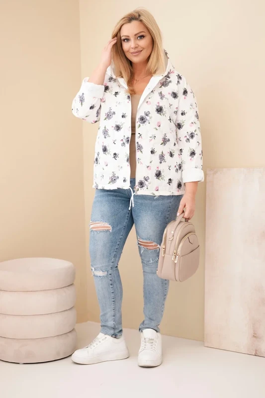 Kurtka damska pikowana w kwiaty z kapturem Plus Size (r. 46-50)   
