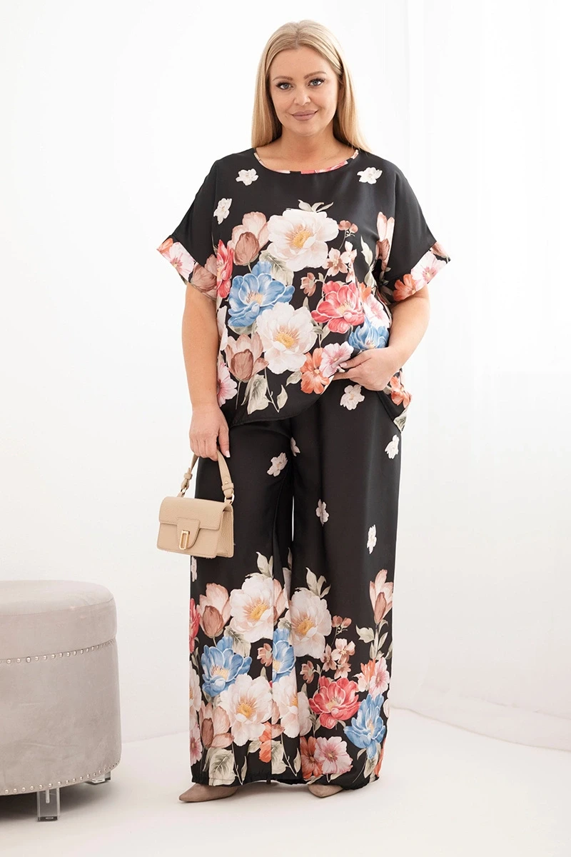 Komplet damski Plus Size z bluzką i spodniami w kwiaty z szeroką nogawką ( r. 46-48)