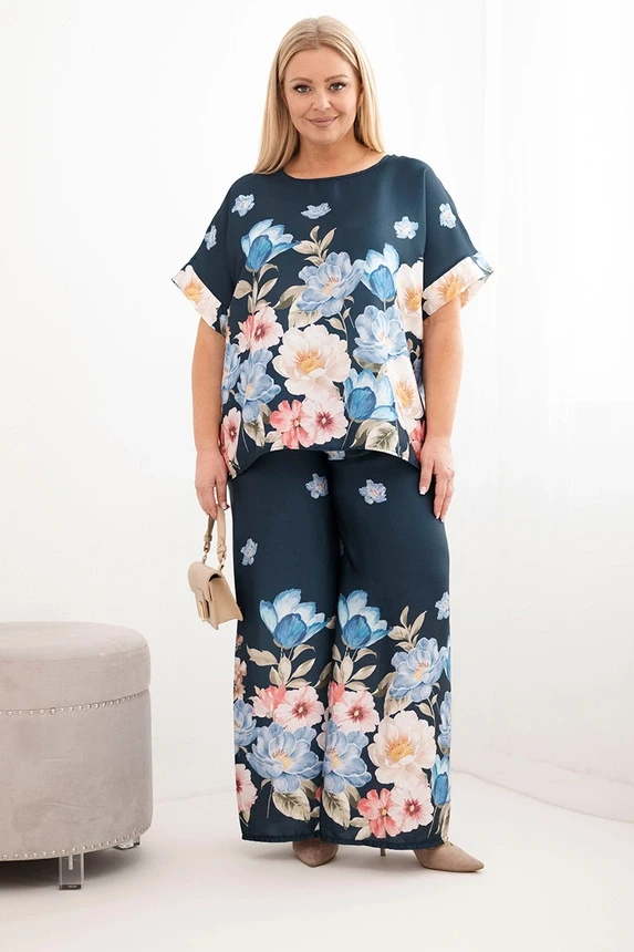 Komplet damski Plus Size z bluzką i spodniami w kwiaty z szeroką nogawką ( r. 46-48)