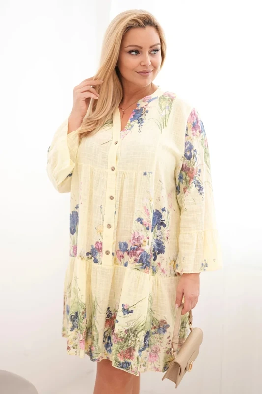Sukienka damska bawełniana oversize z falbaną i guzikami Plus Size FLOWER (r.46-48) 