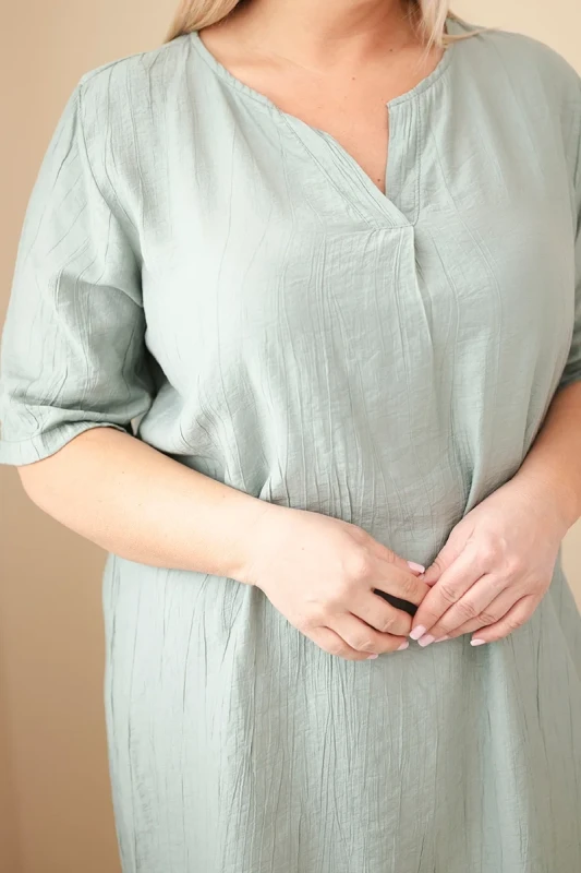 Sukienka damska wiskozowa oversize z dekoltem V Plus Size (r.46-48)    